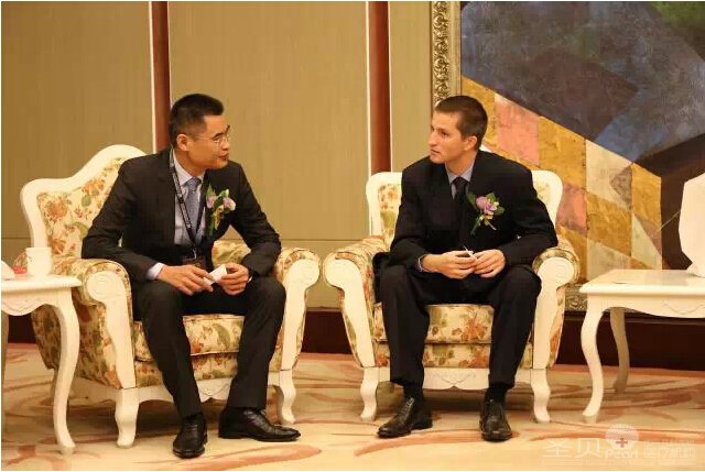 德国大使馆参赞携夫人出席疑难种植牙国际学术