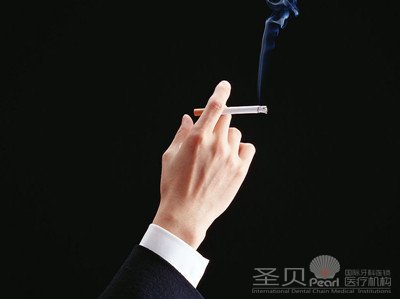 氟斑牙该如何进行美白